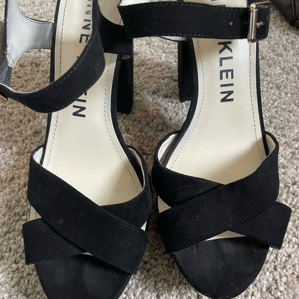 Heels - Picture 3 of 6
